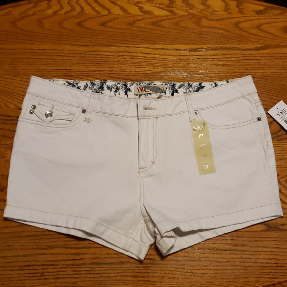 Junior Women's White Jean Shorts - Size 17